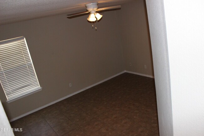 Building Photo - 13978 Vaquero Rock Dr