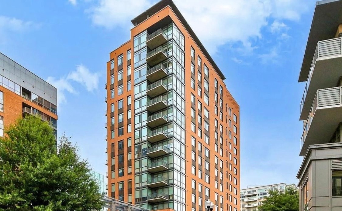 Building Photo - 2000 Clarendon Blvd