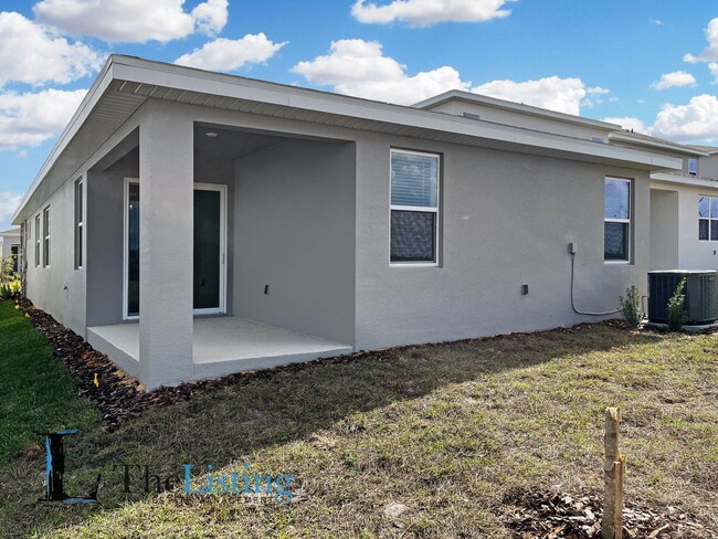 Building Photo - 2016 Sunshine Peak Dr