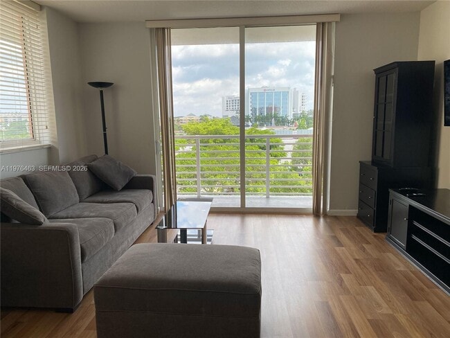 Building Photo - 18800 NE 29th Ave