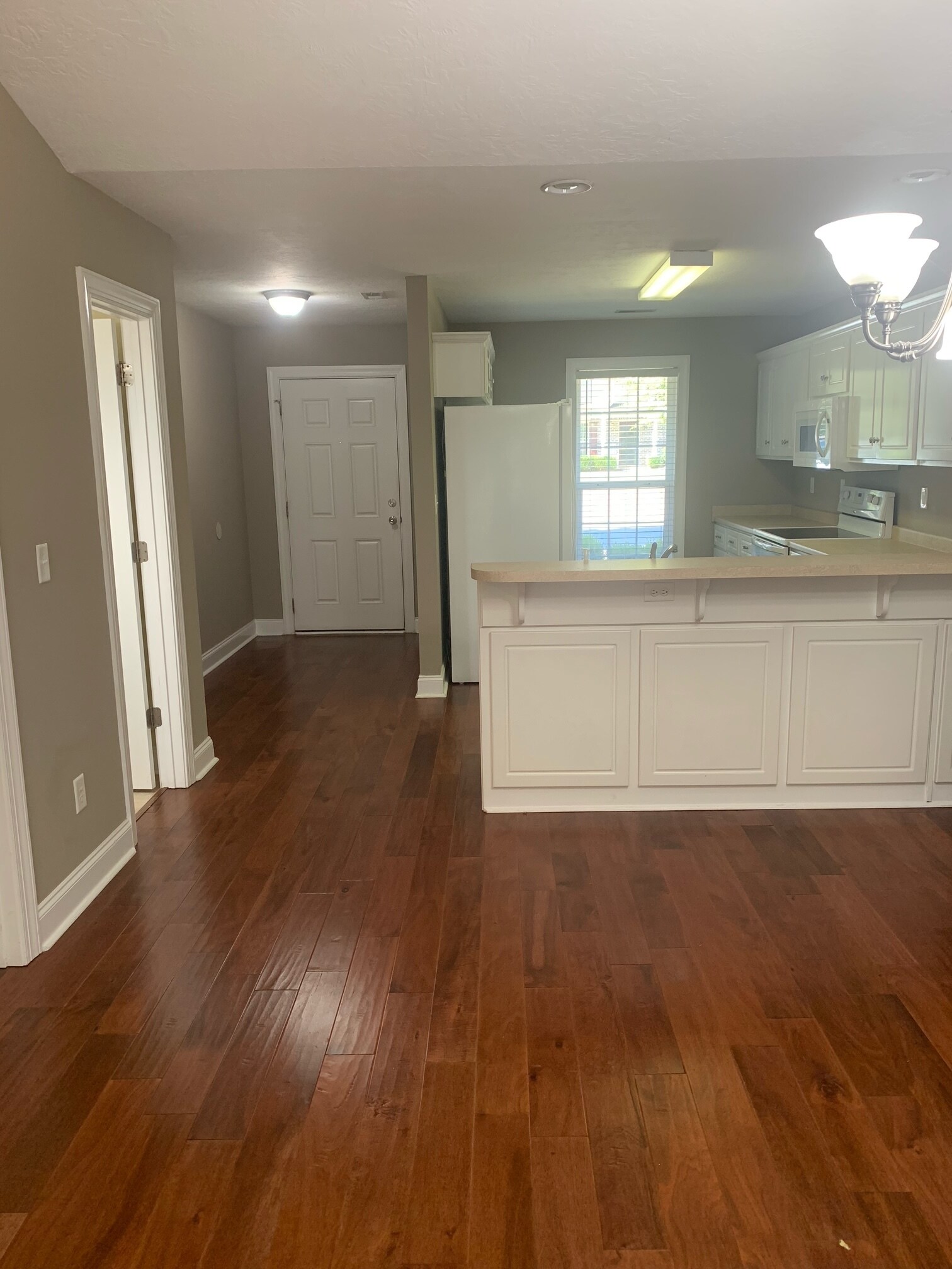 Dining Room/Living Room - 154 Orchard Way