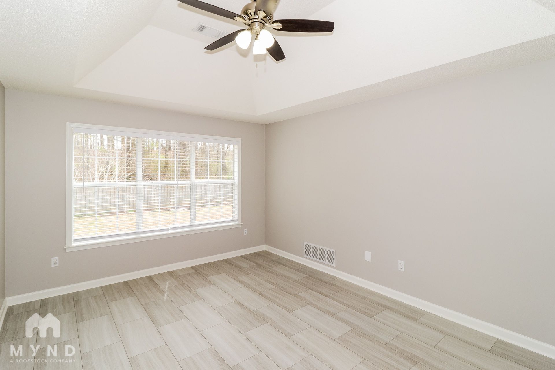 Building Photo - 240 Winding Creek Dr