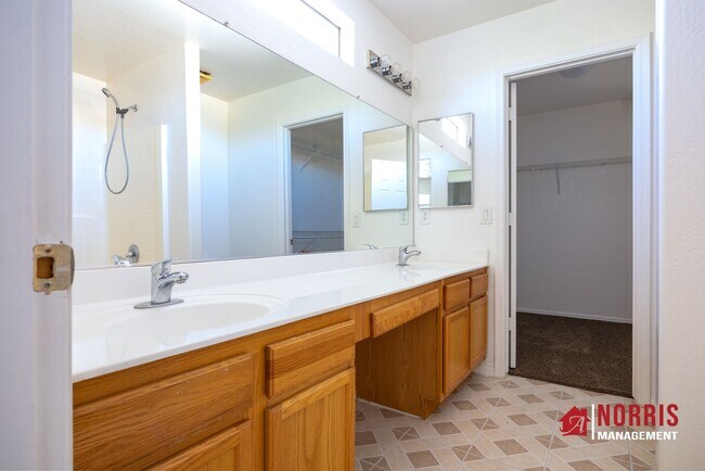 Building Photo - Spacious Home in Magic Ranch in Florence