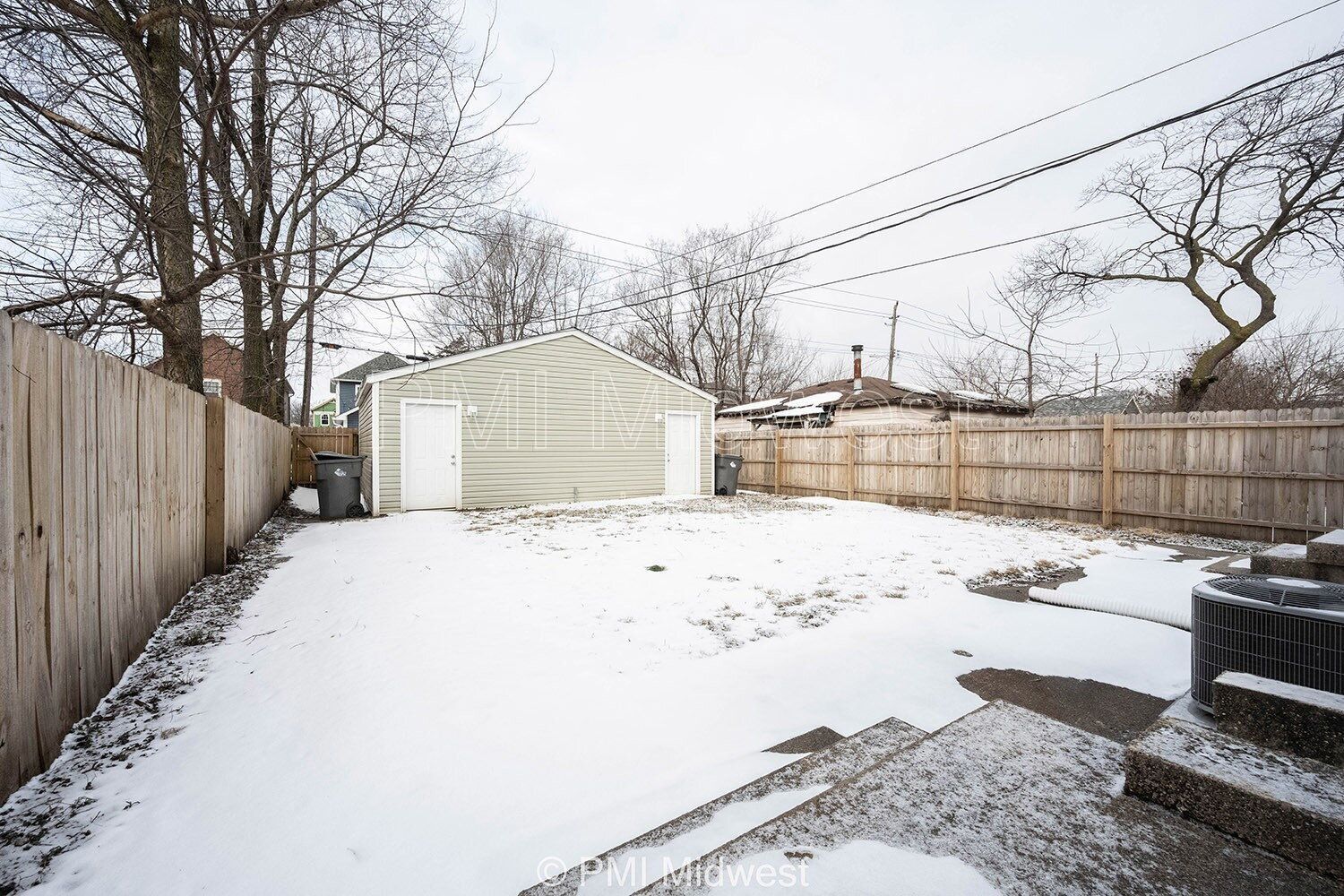 Building Photo - 264 N Holmes Ave