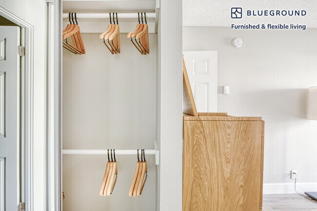 Building Photo - 3333 W 2nd St