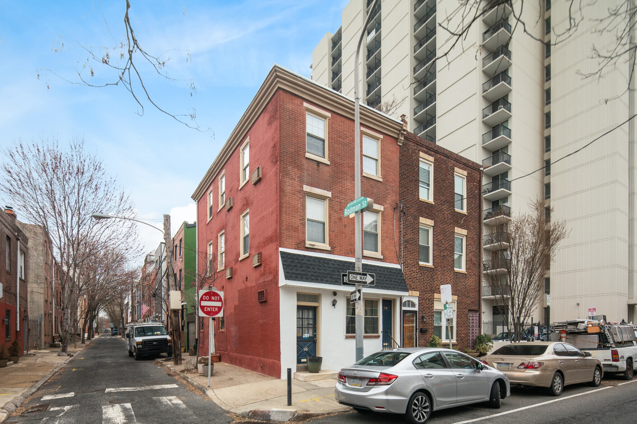 Building Photo - 518 S 13th St