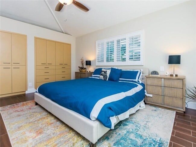 Building Photo - 2319 NE 16th Ave