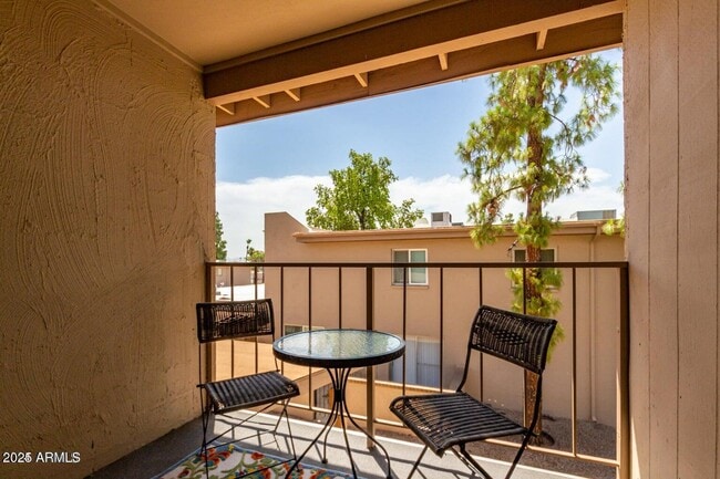 Building Photo - 14644 Yerba Buena Way