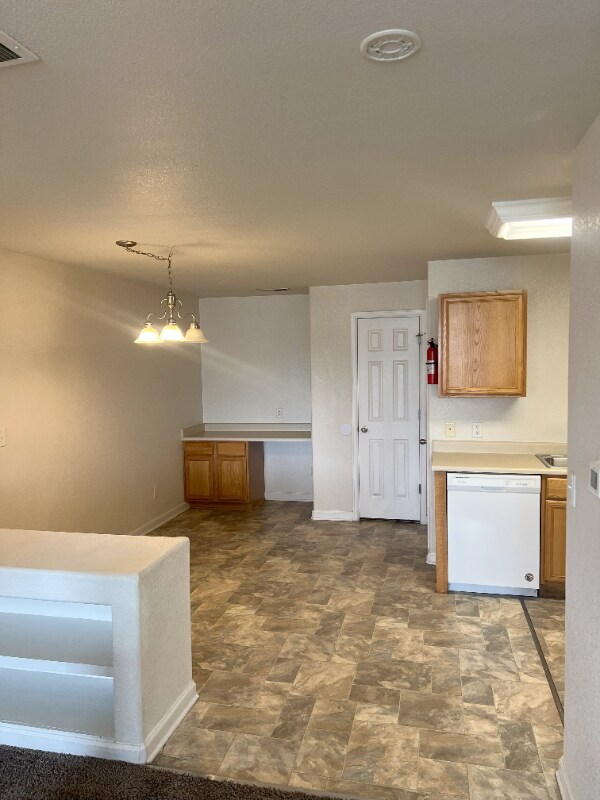 Building Photo - 3606 Ponderosa Ct