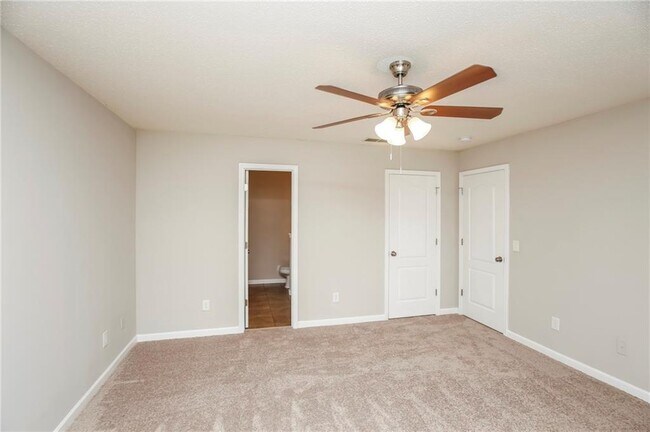 Building Photo - 3300 Westview Cove