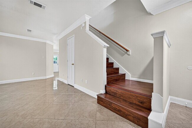 Building Photo - Mountshire Drive, Missouri City, TX 77489 - 4 BR 2.5 BA single-family home