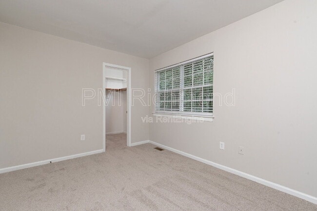 Building Photo - 1617 Congressional Ct