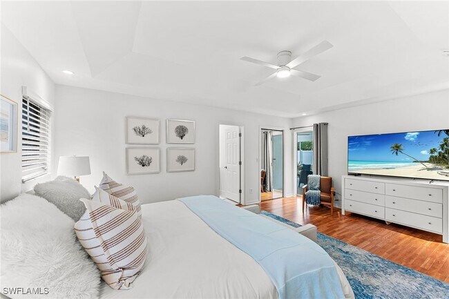 Building Photo - 690 100th Ave N