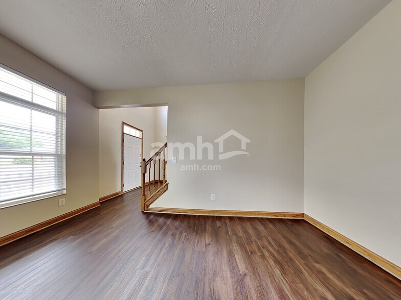 Building Photo - 841 Ginger Ridge Dr