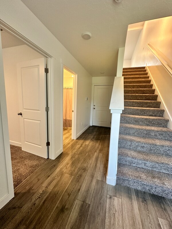 Building Photo - 1089 Waterway Ln