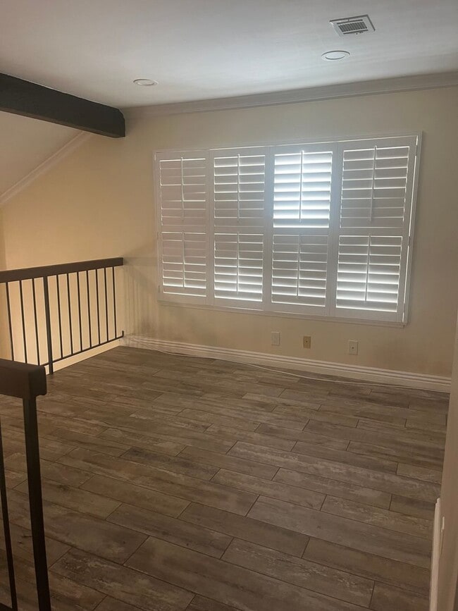 Building Photo - 2 Story Home for Rent in North Oxnard