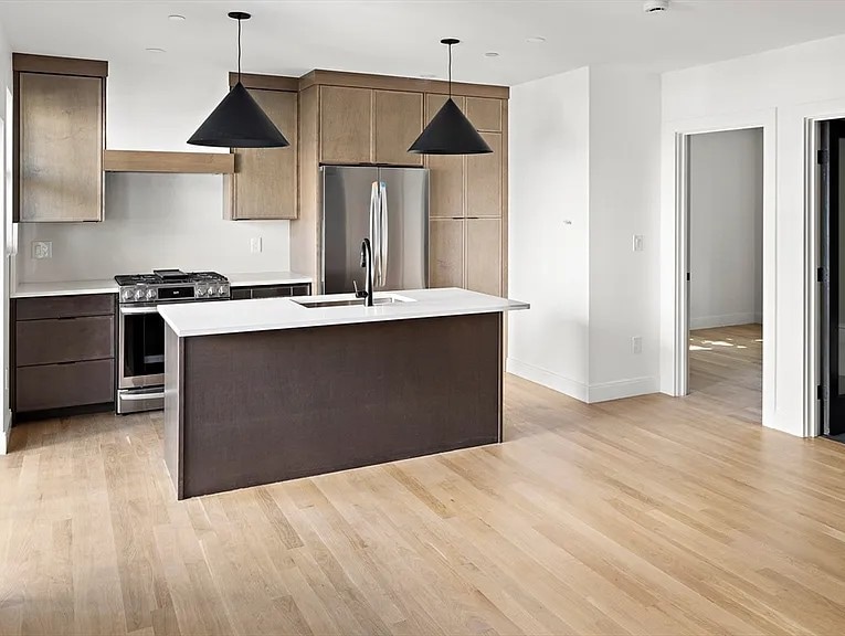 Building Photo - 99 5th St