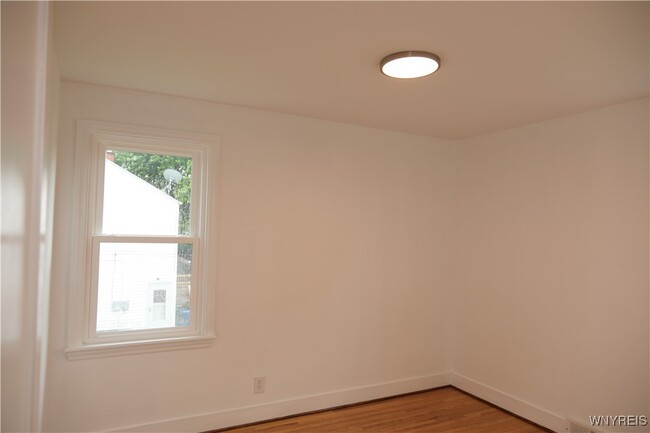 Building Photo - 28 Campbell Ave