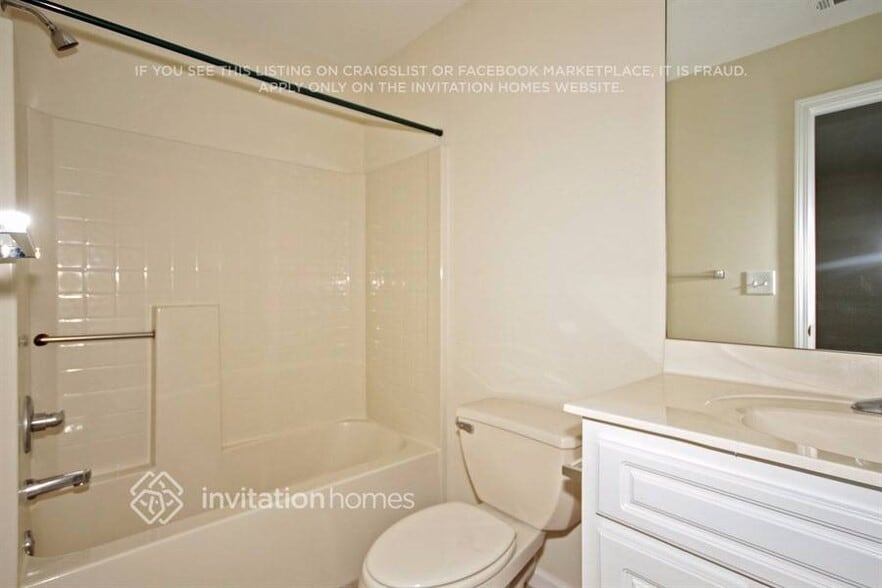 Building Photo - 2049 Mapmaker Dr NE