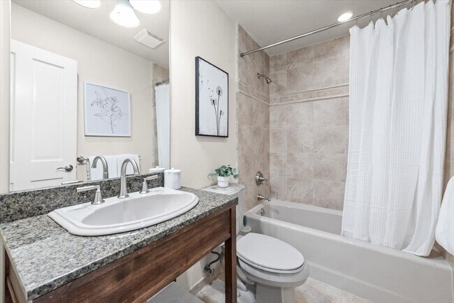 Building Photo - 4 Bedrooms, 3 Bathrooms, Cul-de-sac Location Near Silverado Country Club, Napa