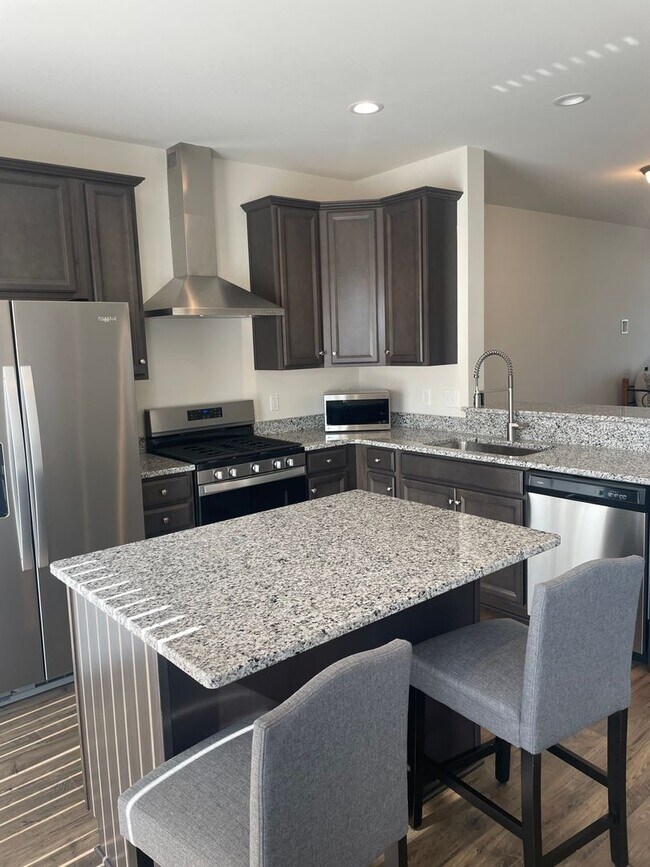Building Photo - New Construction Townhouse