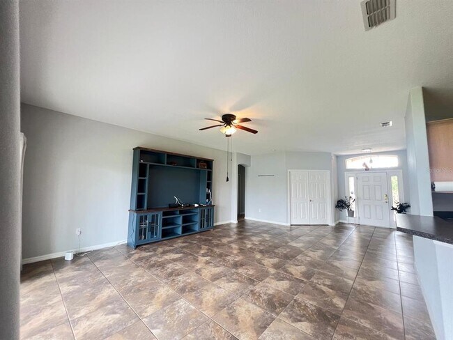 Building Photo - 3535 Somerset Cir