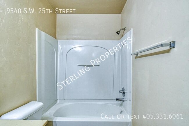 Building Photo - 9540 SW 25th St