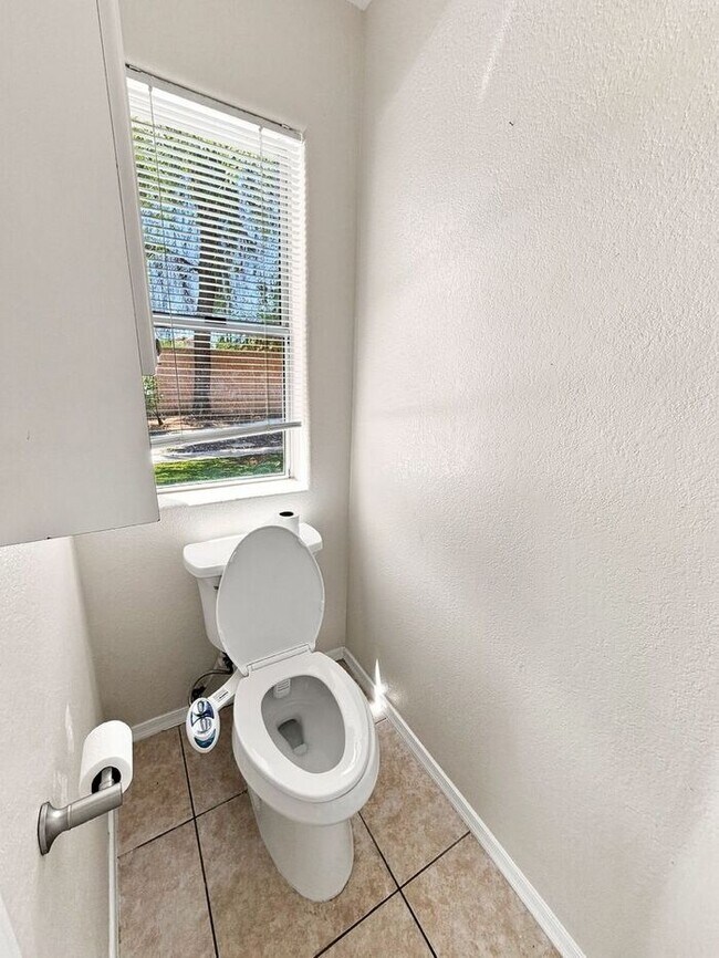 Building Photo - 4 Bedroom Home in the Heart of Ahwatukee for Rent