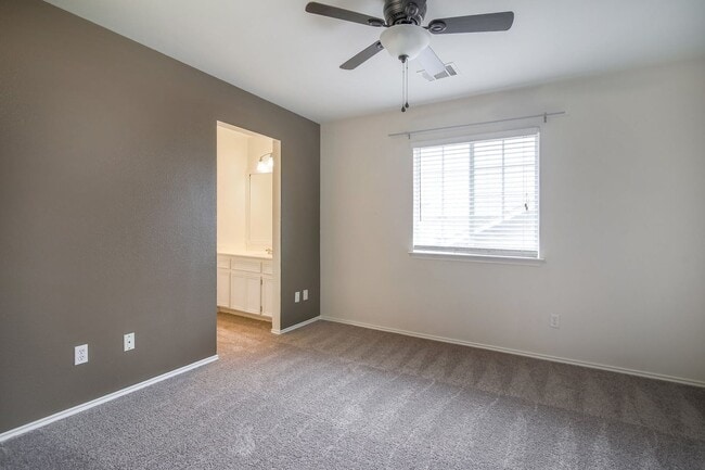 Building Photo - Remarkable in Round Rock!