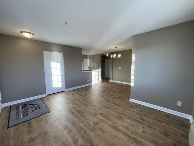 Building Photo - Spotless RANCH 2 Bed, 2 Bath Condo With 1 ...