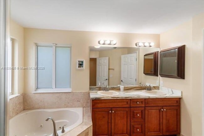 Building Photo - 5776 SW 166th Ct