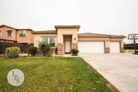 Building Photo - Sanger Home, 4BR/3BA, Near HighSchool + Parks -  Large Side Lot Included