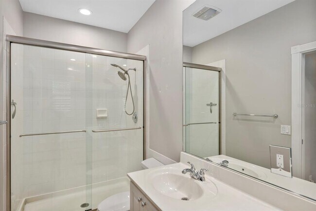 Building Photo - 1633 Napoli Dr W