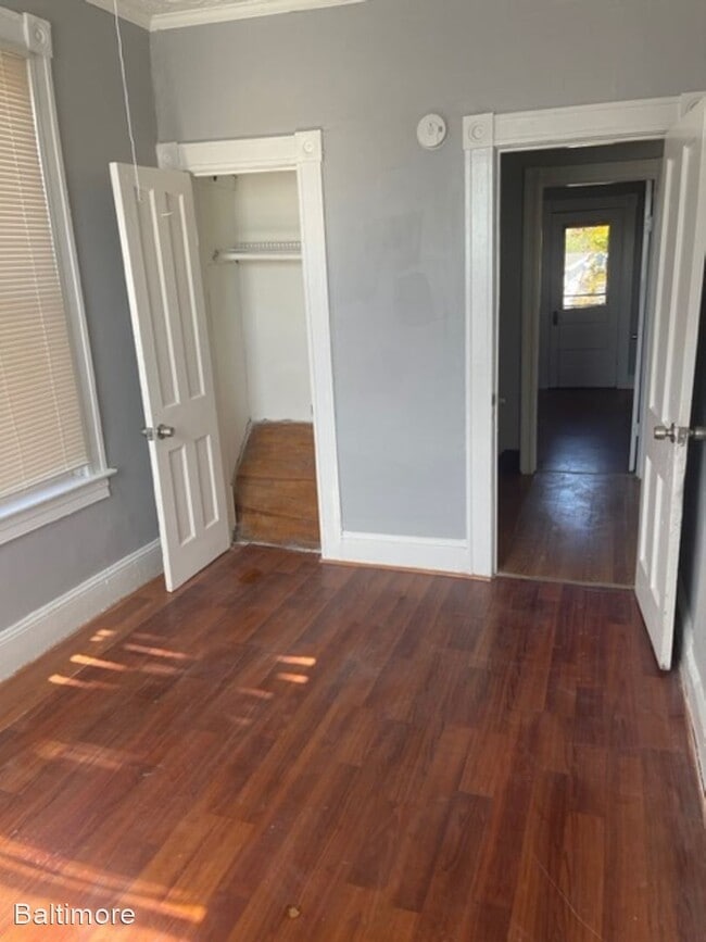Building Photo - 4 br, 1.5 bath House - 5237 Linden Heights...
