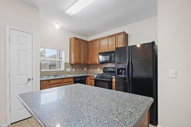 Building Photo - 3526 Glenmore Meadow Dr