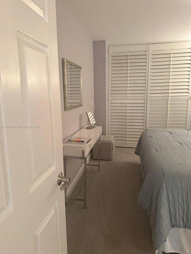 Building Photo - 3100 N Hwy A1A