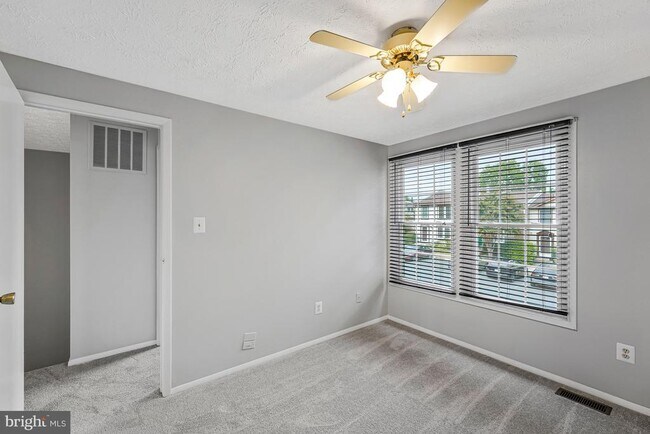 Building Photo - 8025 Tyson Oaks Cir
