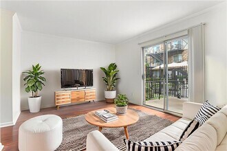 Building Photo - 1175 Church St