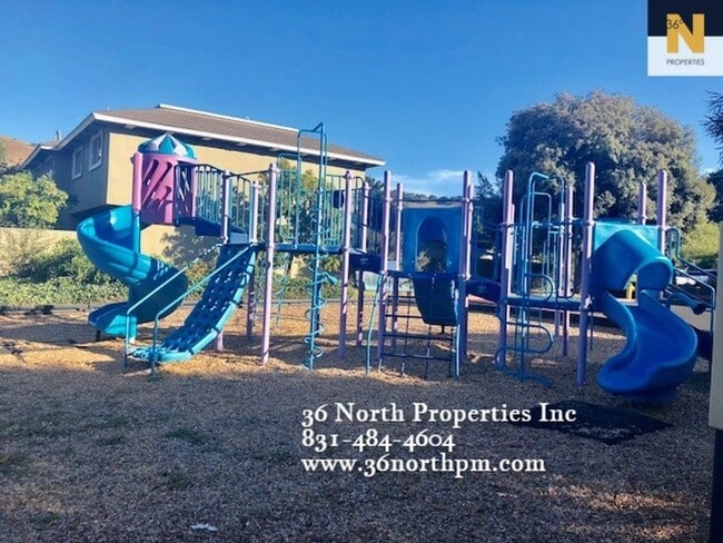 Building Photo - Remodeled 3 bed/2 bath Sunny Creekside Condo Available!