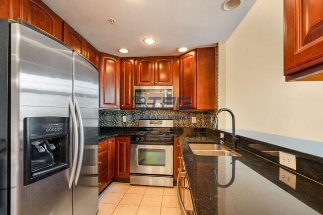 Building Photo - 117 Donato Cir