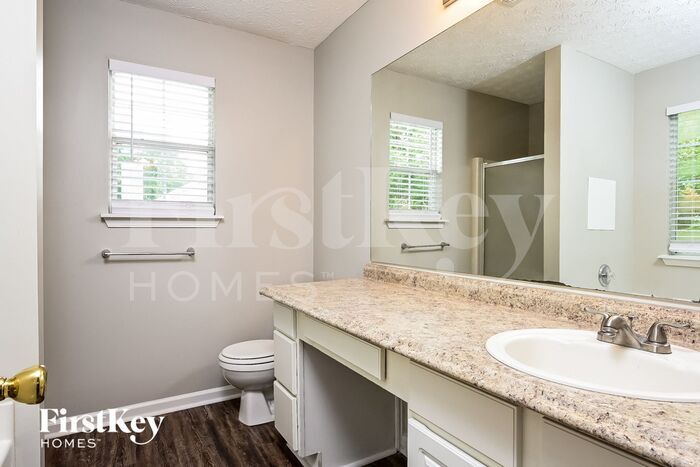 Building Photo - 104 Waters Edge Dr