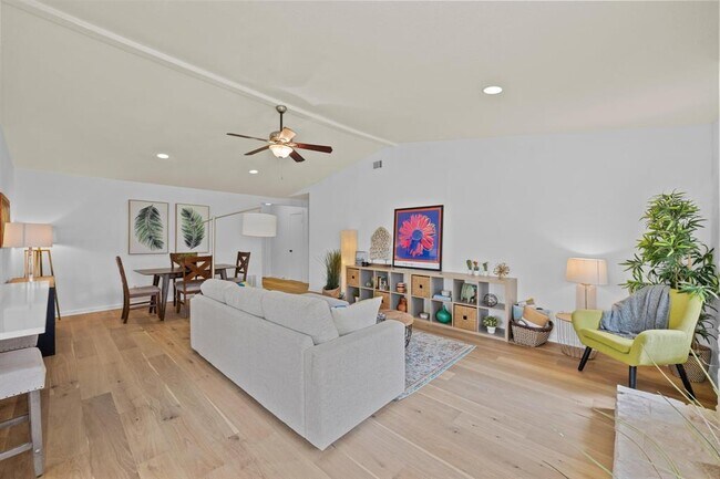 Building Photo - 11305 Songbird Cove