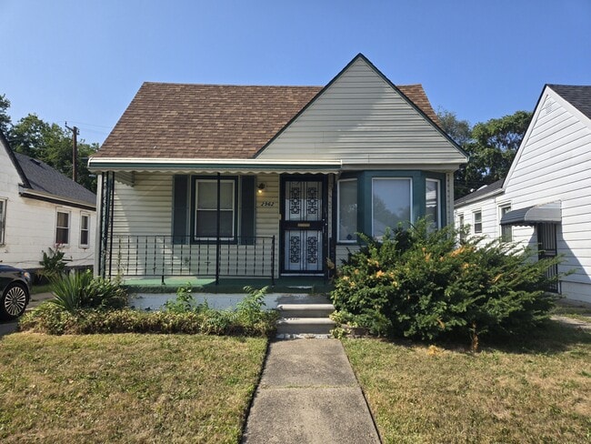 Primary Photo - 2962 S Ethel St