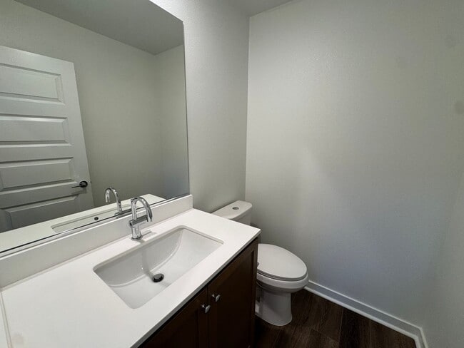Building Photo - Never-Lived-In, Beautifully Upgraded Three-Story Condo