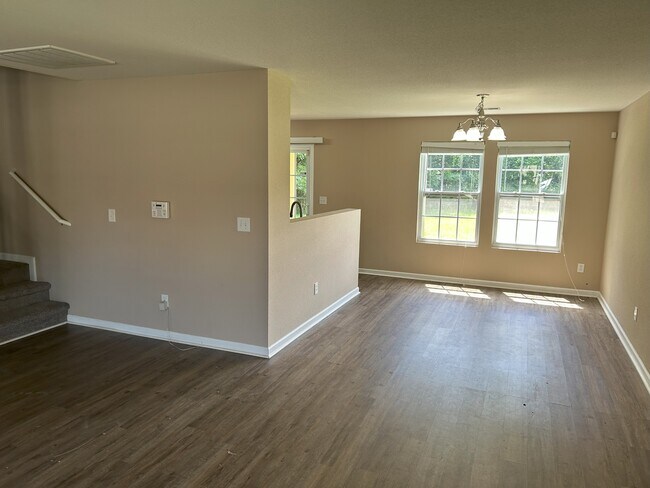 Building Photo - 230 Laramie Circle