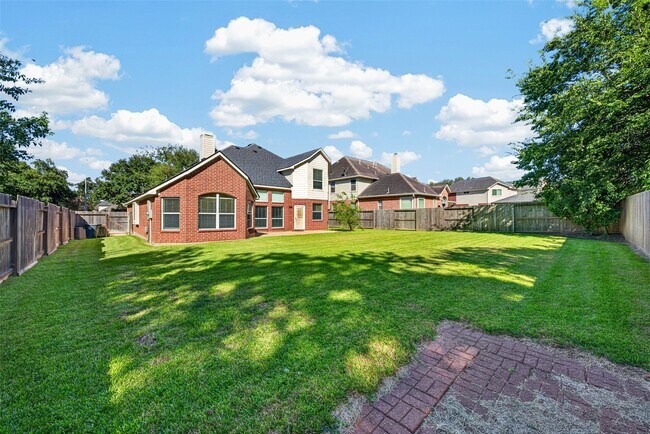 Building Photo - 8519 Babbling Brook Ct