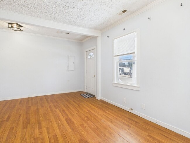 Building Photo - 3205 Hull Street Rd