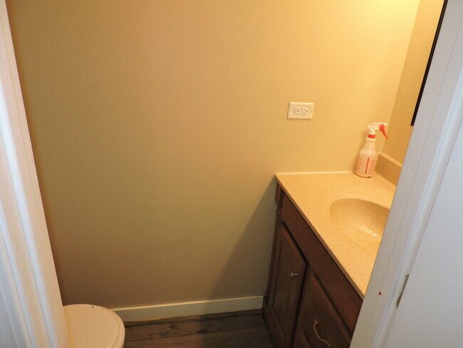 Building Photo - 1334 Gloucester Cir