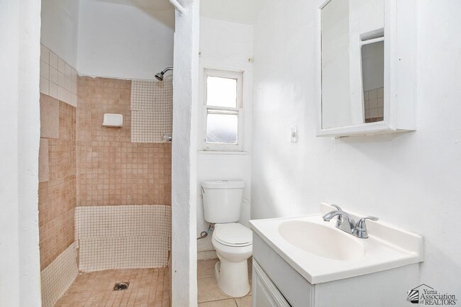 Building Photo - 531 S 1st Ave