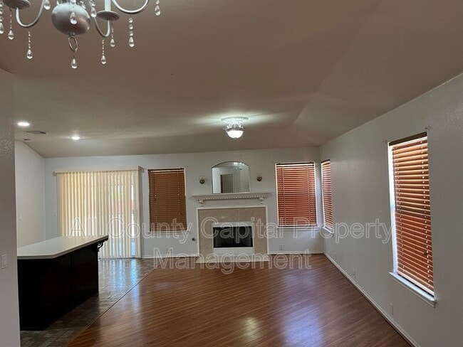 Building Photo - 15004 Antique Finish Dr